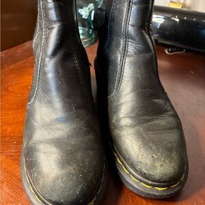 Dr. Martens Cadence Women’s Black Leather Chelsea Heeled Boots Size 7